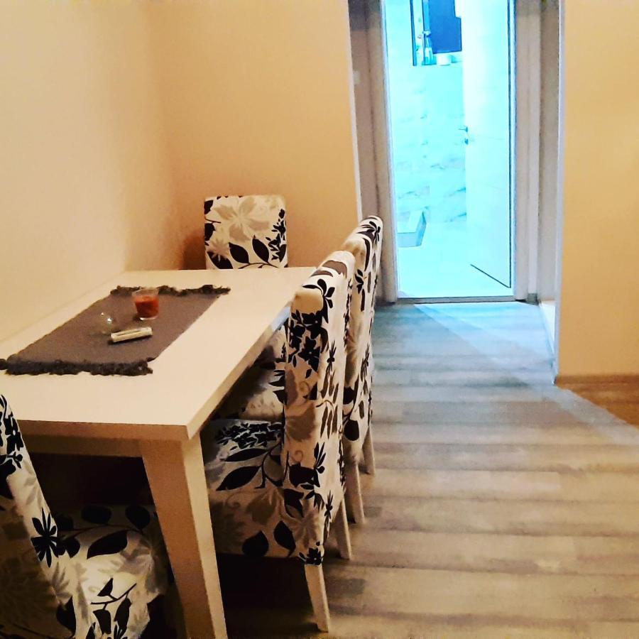 Lux apartman Čačak Extérieur photo